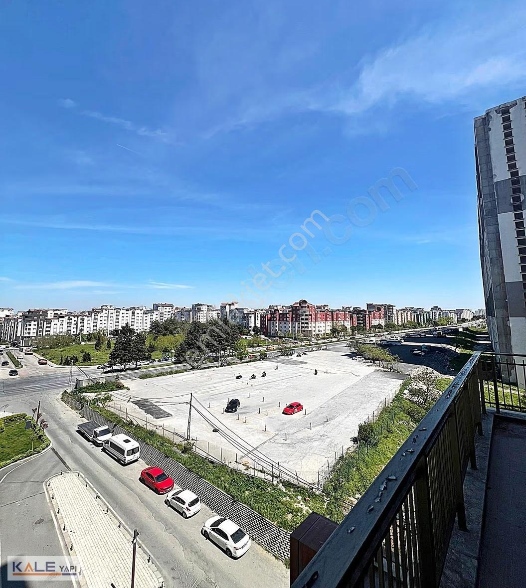 Bahçeşehir'de Dev Teras Keyfi Sunan Lüks 2+1 Satılık Daire - Görsel 33
