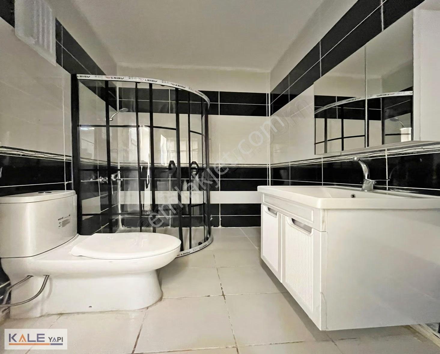 Metrobüse Yakın Geniş M2 Lüx Dekorlu 2+1 Satılık Daire - Görsel 23