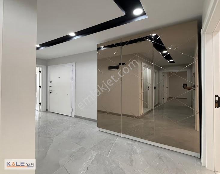 Bahçeşehir Konumunda Satılık Sıfır 3+1 Tek Daire Üzerine Daire - Görsel 15