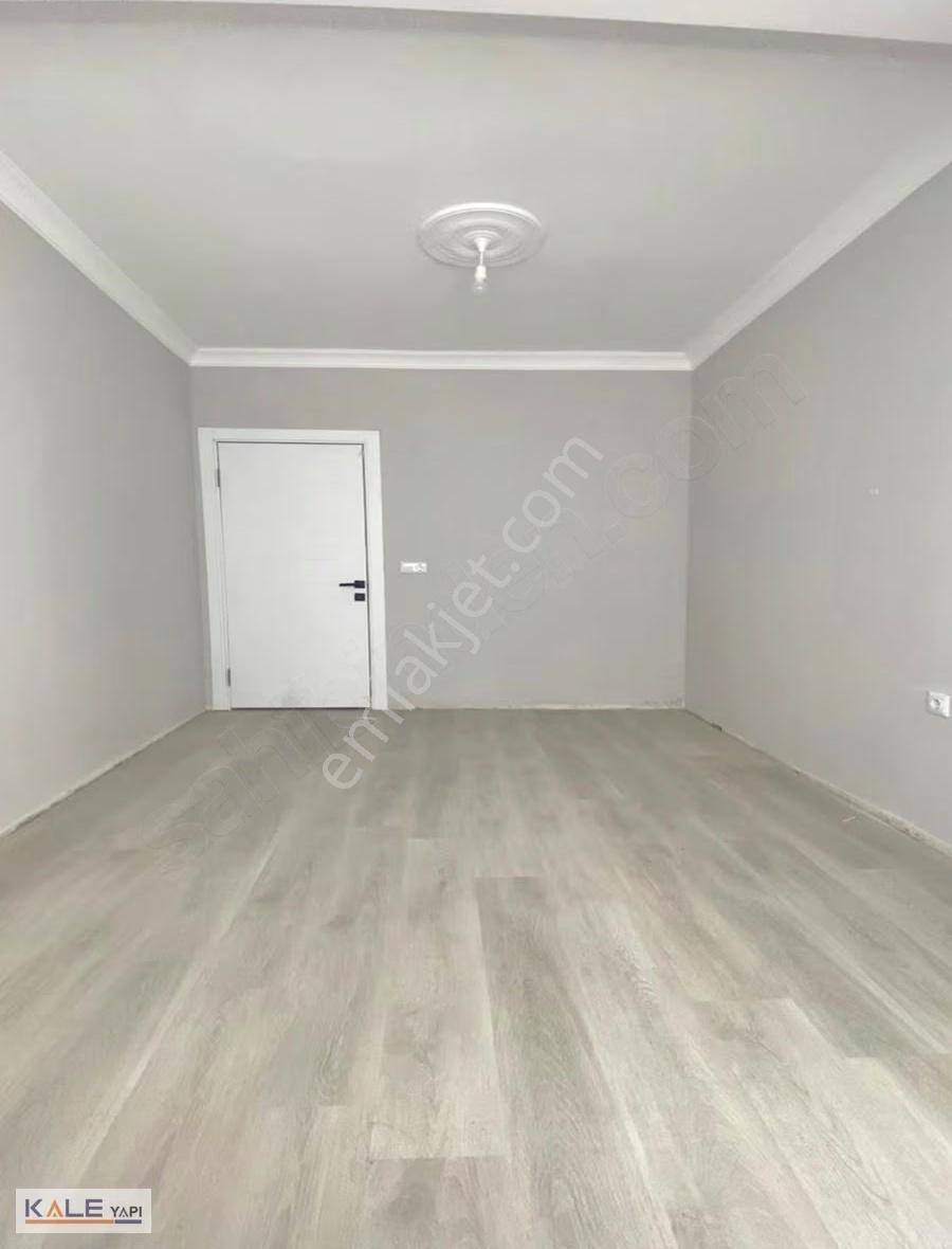Bahçeşehir Lokasyonunda Geniş Metrekareli 3+1 Sıfır Daire - Görsel 21
