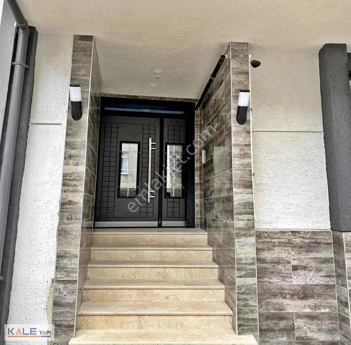 Bahçeşehir Lokasyonlu Tek Daire Üzeri 3+1 Satılık Daire - Görsel 35