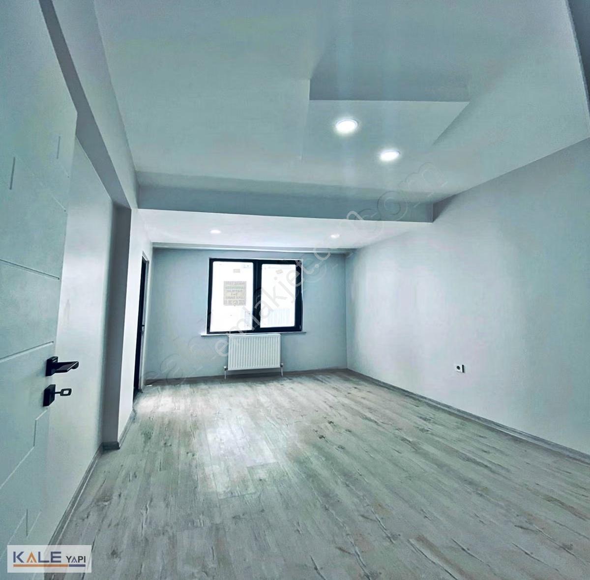 Bahçeşehir Lokasyonlu Tek Daire Üzeri 3+1 Satılık Daire - Görsel 29