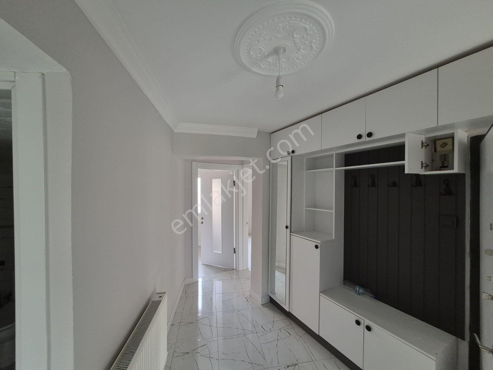 Manisa Akıncılar Mah Kiralık Kafesera Yanı Otoparklı 3+1 Daire - Görsel 3