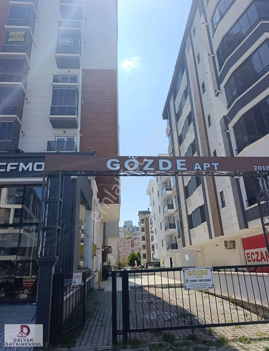 Atakum'un En Canlı Lokasyonunda Deniz Manzaralı Satılık 1+1 - Görsel 2