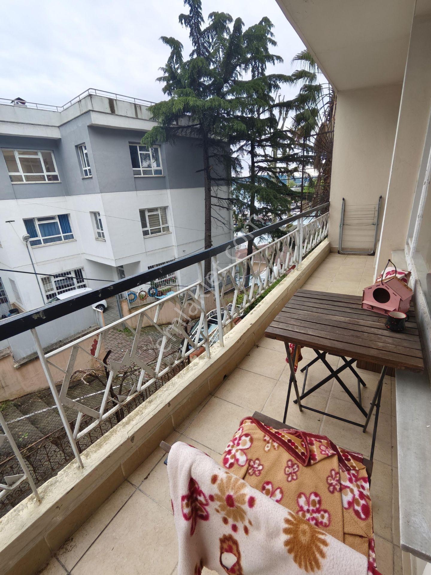 İstinye Koyu Manzaralı Sahile 2 Adım Aydınlık 1+1 Kombili Daire - Görsel 8