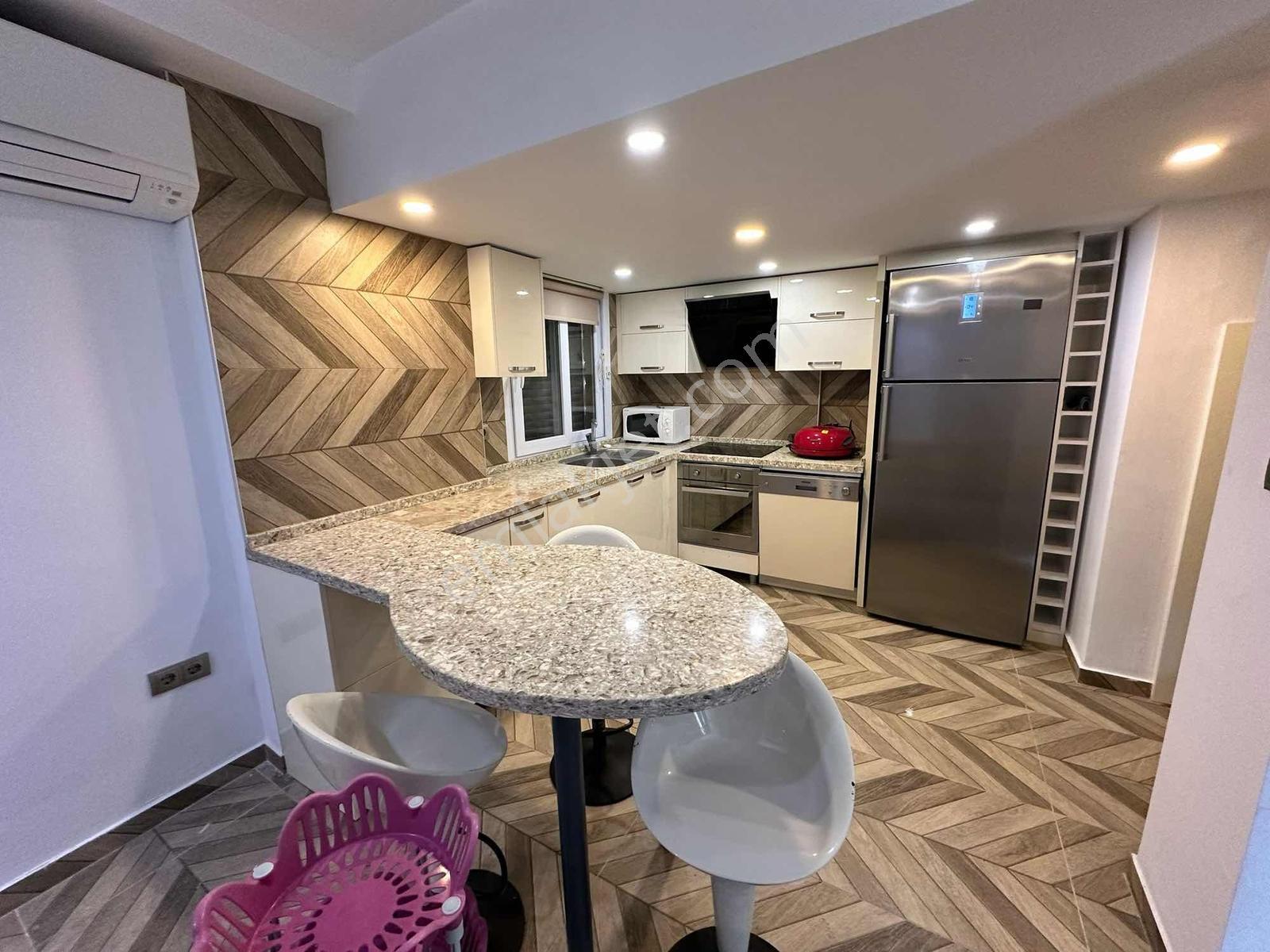 Kuştur'da Denize Yakın Full Eşyalı Kiralık Villa - Görsel 20