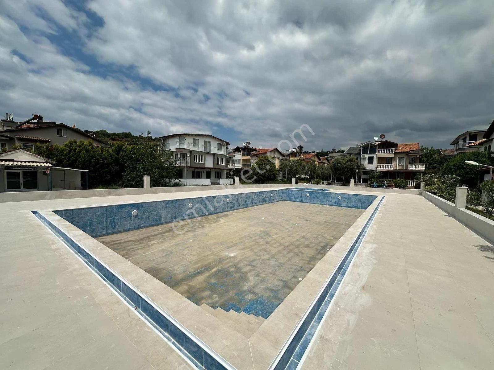 Kuştur'da Denize Yakın Full Eşyalı Kiralık Villa - Görsel 2