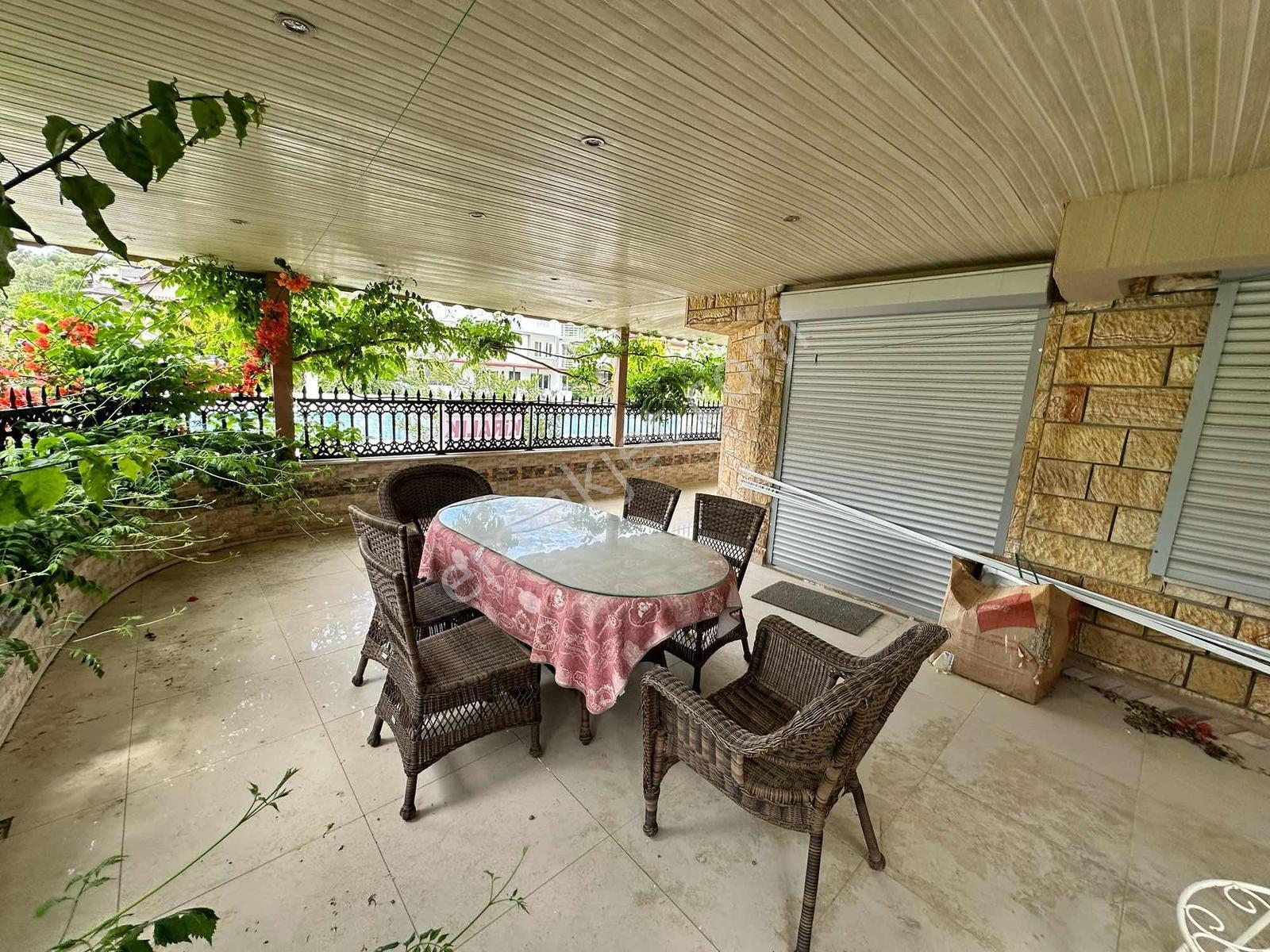 Kuştur'da Denize Yakın Full Eşyalı Kiralık Villa - Görsel 12