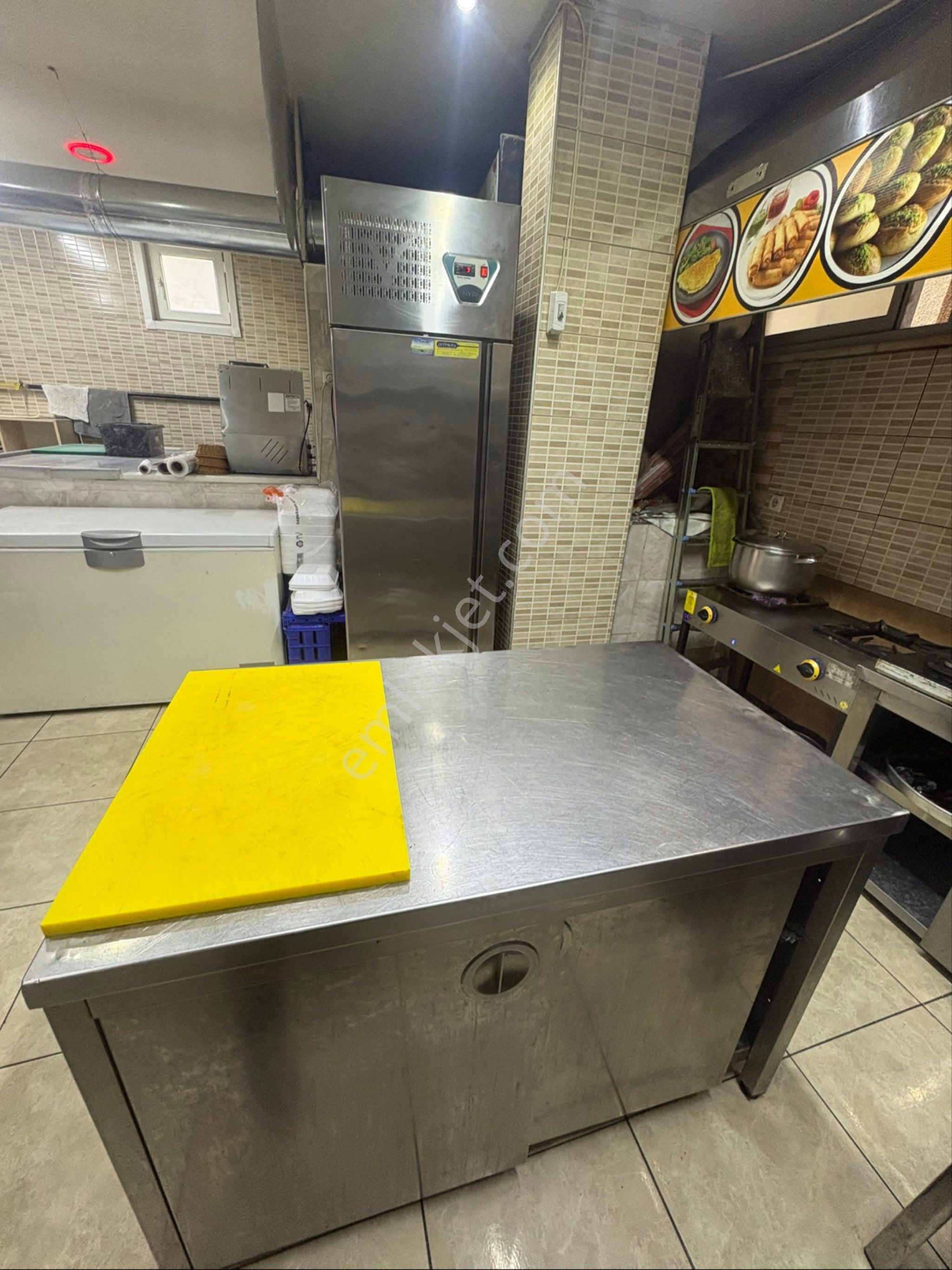 Marmarapark Avm Dibinde Ekipmanları İle Beraber Kiralık İşyeri - Görsel 2