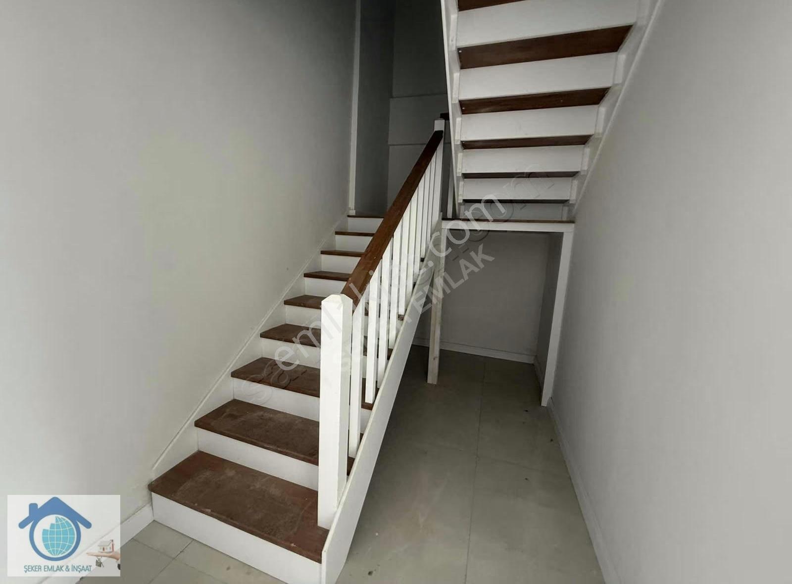 Ilıcada Kiralik Miete Wohnung Havuzlu Asansörlü 3+1 Dubleks - Görsel 13