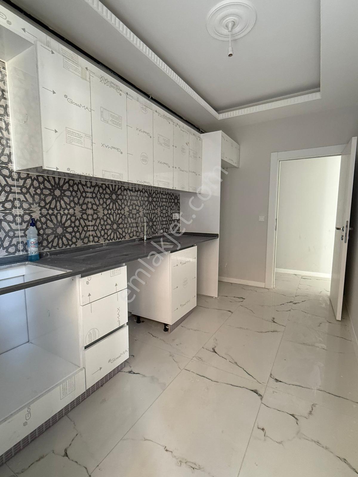 Sahibinden Sitede Kiralık - Sultanbeyli Orhangazi'de - Sıfır 2+1 - Görsel 9