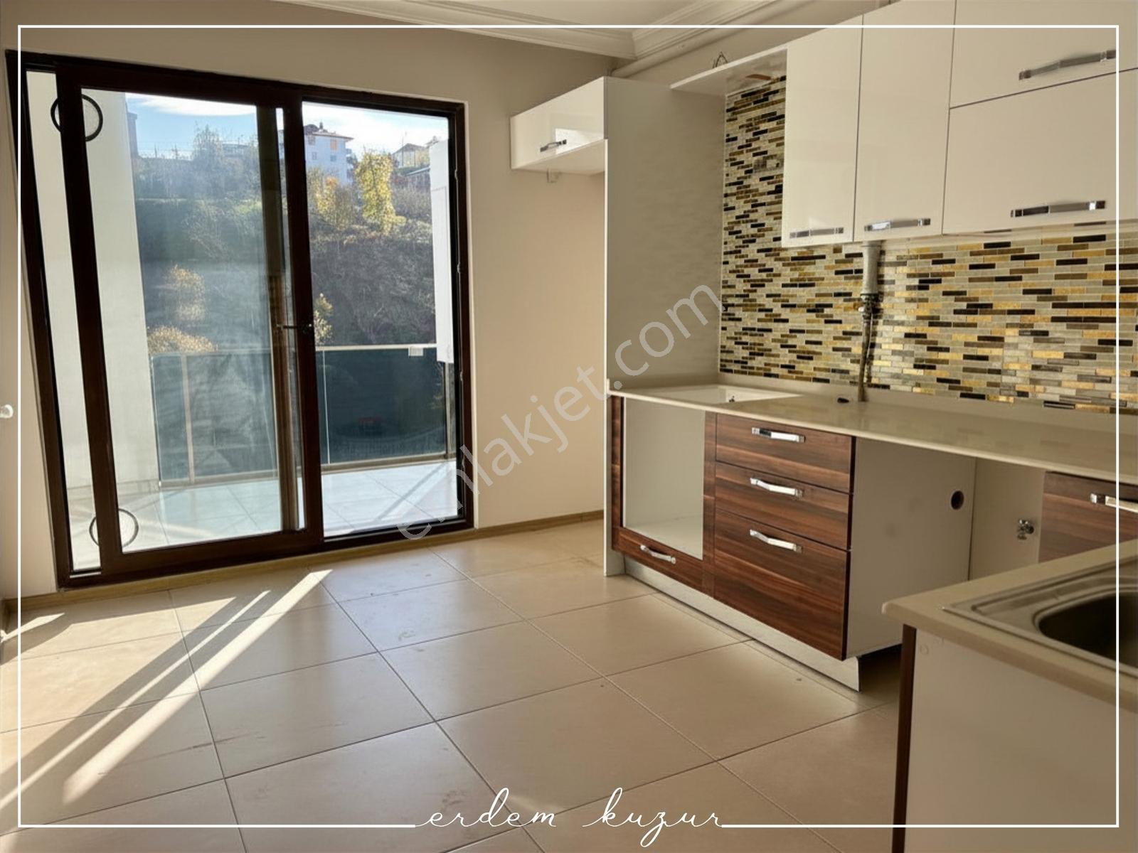 Trabzon Pelitlide Kiralık 138 M2 2+1 Daire - Görsel 24