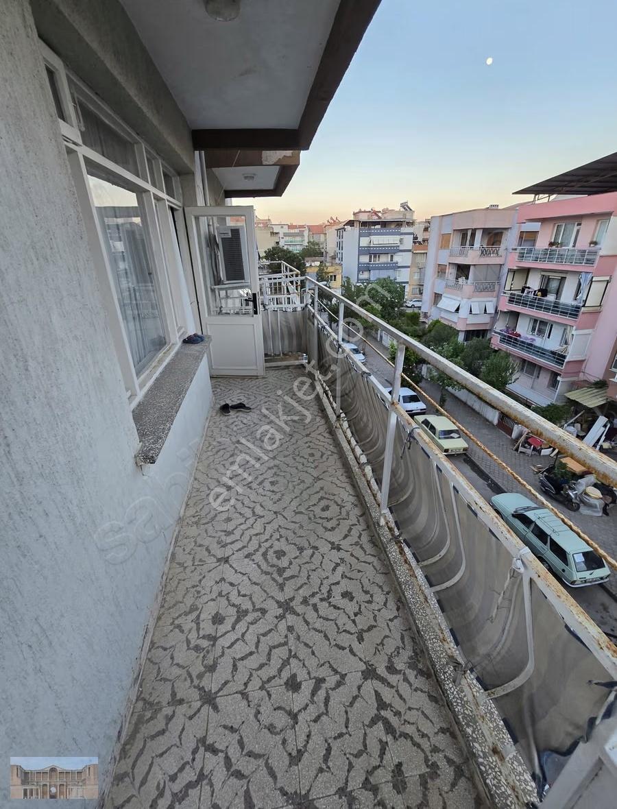 Satılık Çınarlıda 3+1 125m2 Doğalgazlı Tadilatlı Daire - Görsel 16