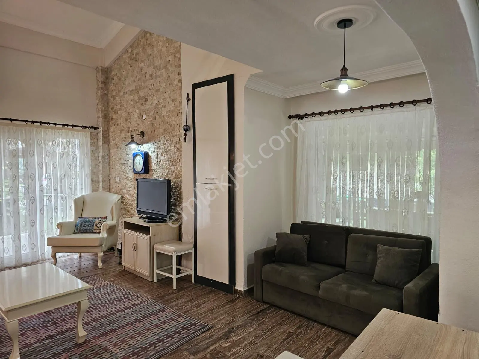 Burhaniye'de Plaja Sıfır Sitede Satılık Müstakil Villa - Görsel 6