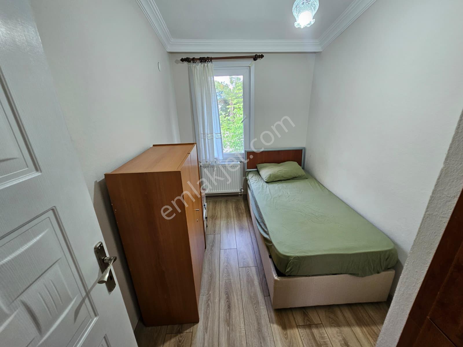 Burhaniye'de Plaja Sıfır Sitede Satılık Müstakil Villa - Görsel 23