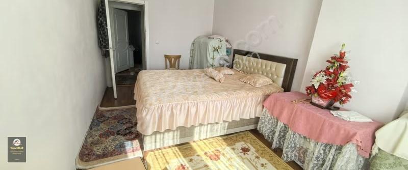Osmangazi Merkez 2+1 Cadde Cepheli Arakat - Görsel 3