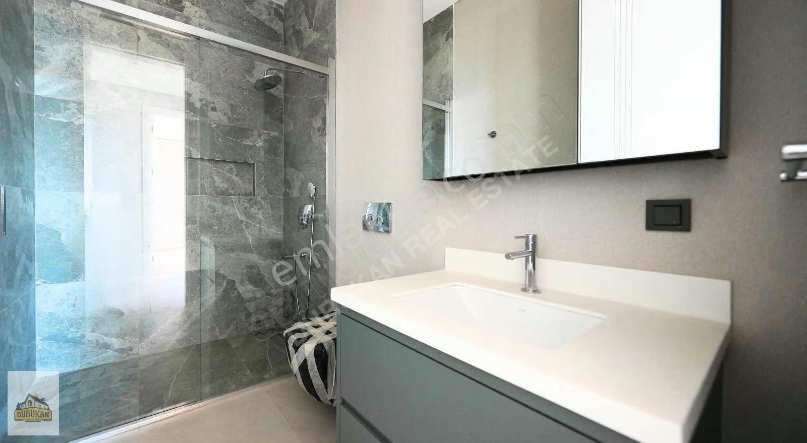 Çekmeköy Çınarköy'de 5+2 Satılık Villa | Prestijli Site Yaşamı - Görsel 2