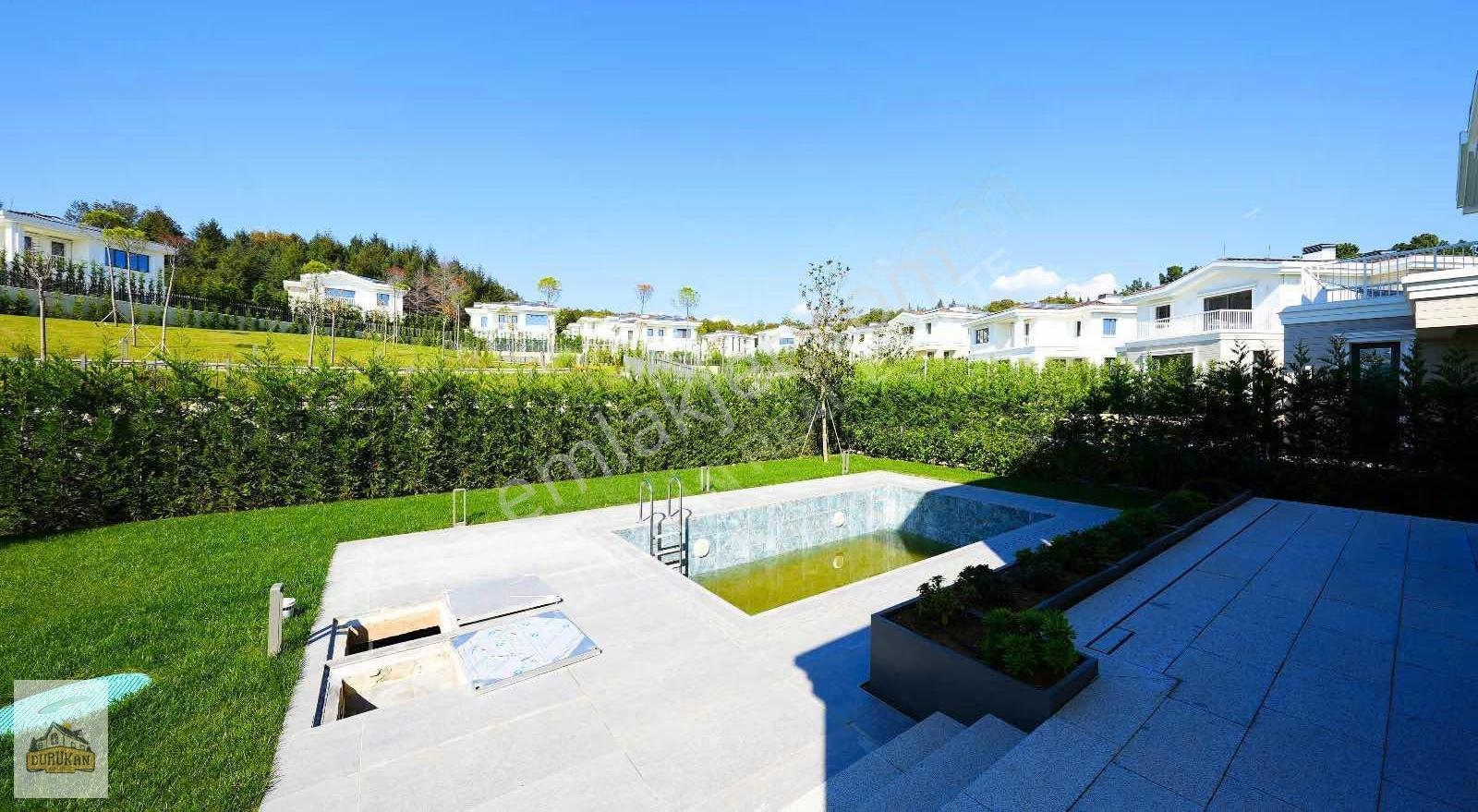 Çekmeköy Çınarköy'de 5+2 Satılık Villa | Prestijli Site Yaşamı - Görsel 17