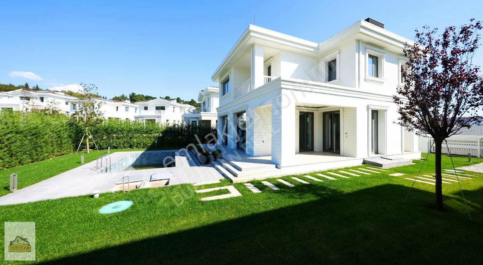 Çekmeköy Çınarköy'de 5+2 Satılık Villa | Prestijli Site Yaşamı - Görsel 33