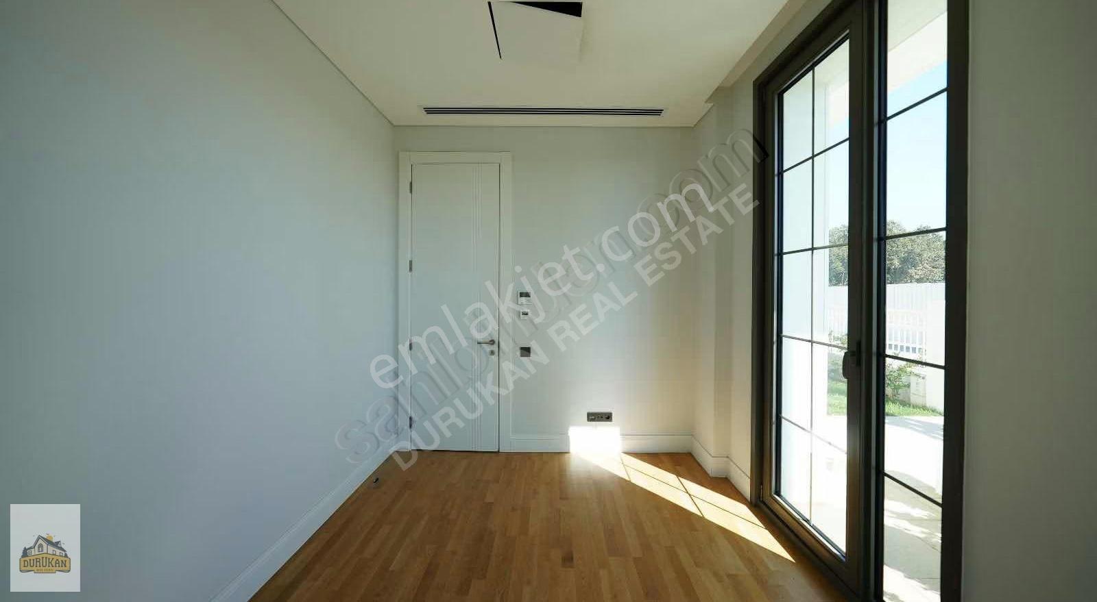 Çekmeköy Çınarköy'de 5+2 Satılık Villa | Prestijli Site Yaşamı - Görsel 24