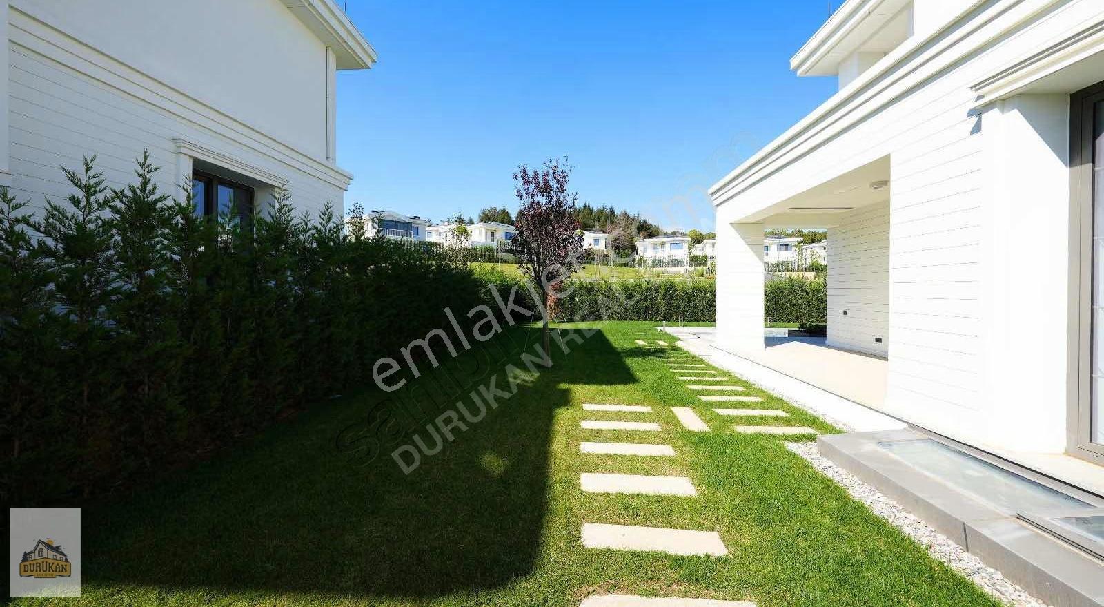Çekmeköy Çınarköy'de 5+2 Satılık Villa | Prestijli Site Yaşamı - Görsel 8