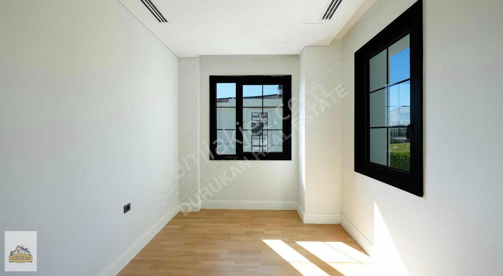 Çekmeköy Çınarköy'de 5+2 Satılık Villa | Prestijli Site Yaşamı - Görsel 4