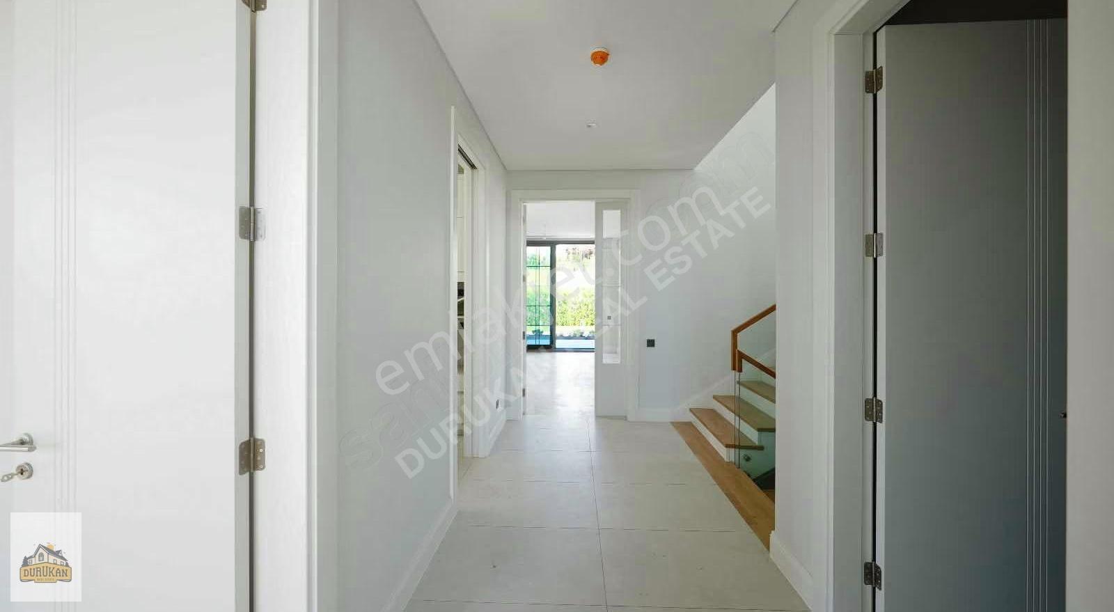 Çekmeköy Çınarköy'de 5+2 Satılık Villa | Prestijli Site Yaşamı - Görsel 27