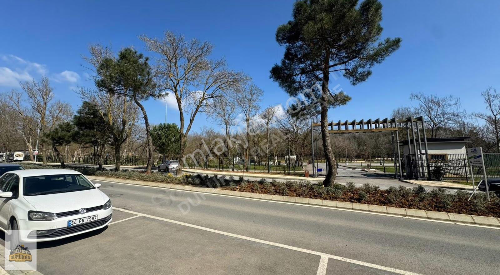 Emlak Konut Çınarköy'de | 195m2 Net Kullanım | Cadde Manzaralı | - Görsel 16