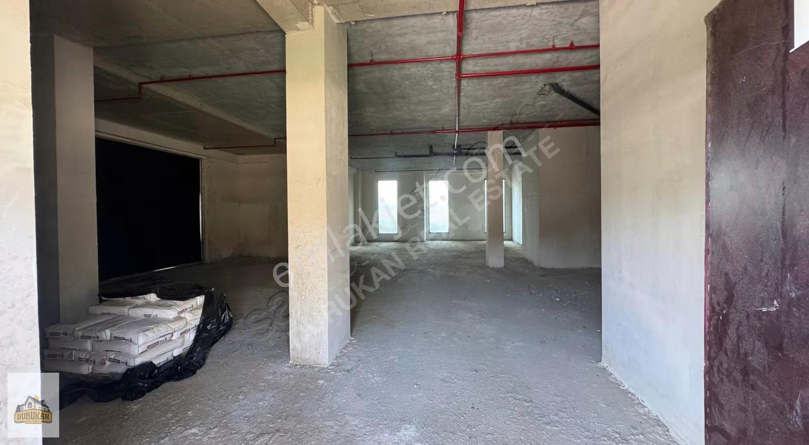 Emlak Konut Çınarköy'de | 195m2 Net Kullanım | Cadde Manzaralı | - Görsel 25