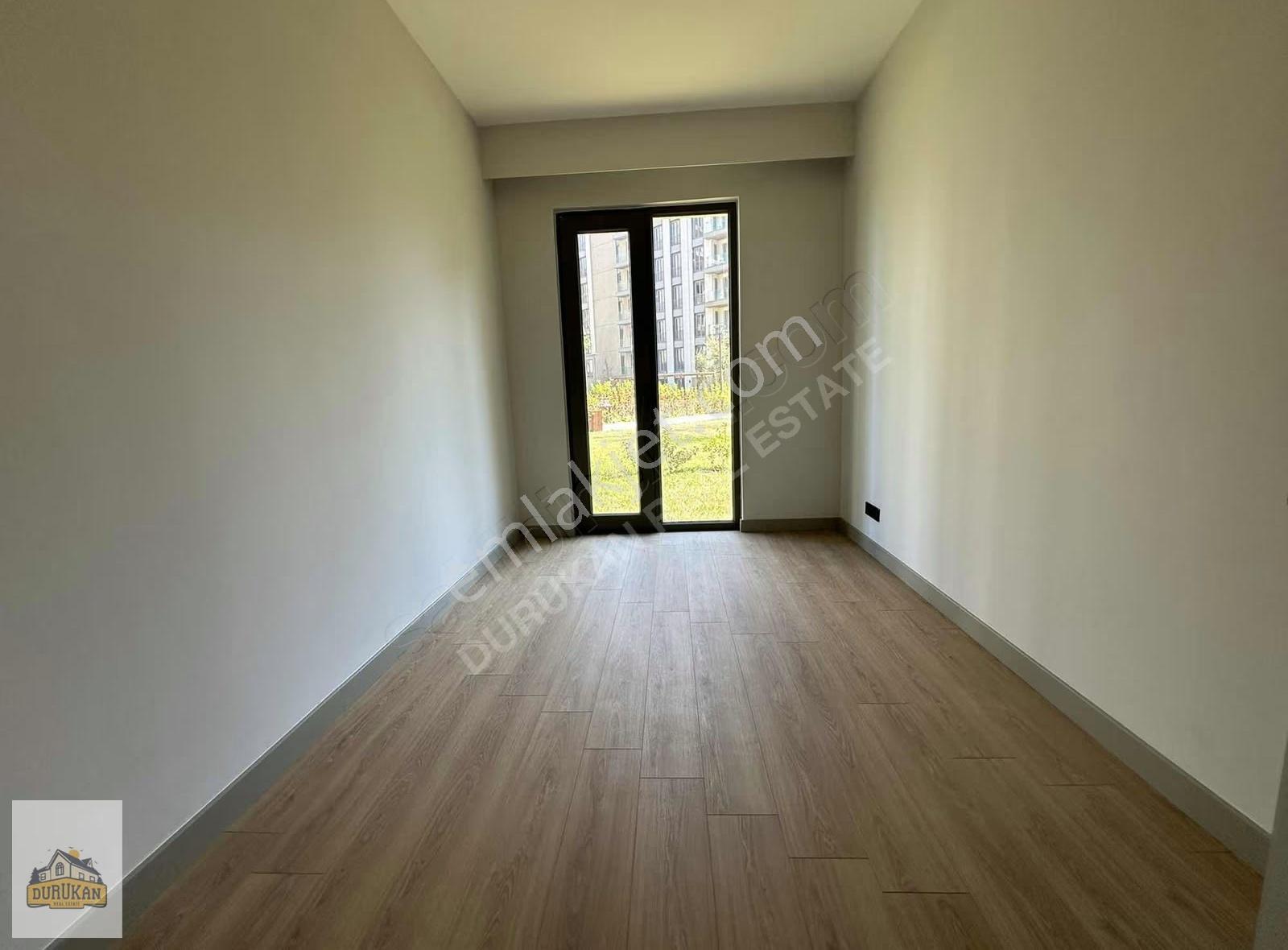 Emlak Konut Çınarköy'de Satılık Bahçe 3+1, 159m² Geniş Daire - Görsel 6