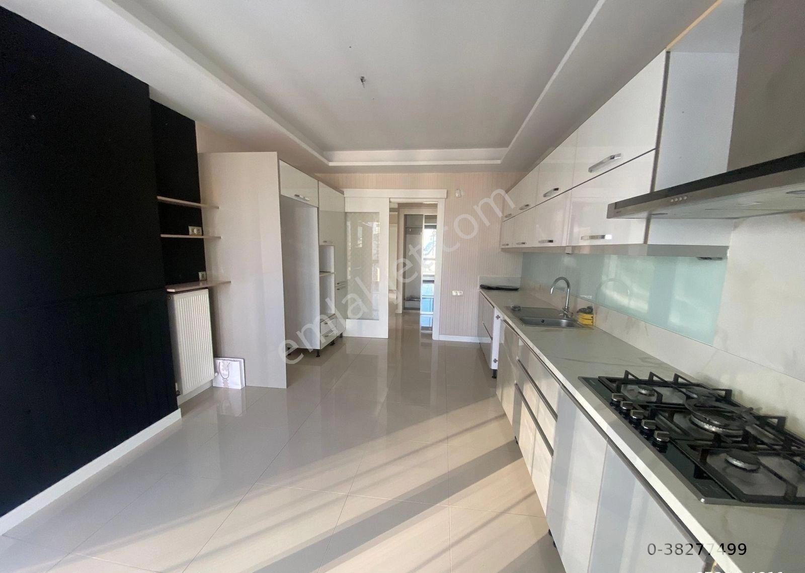 İmir Emlak Ofisinden 4+1 195m2 4.kat Güney Köşebası Site Dairesi - Görsel 12