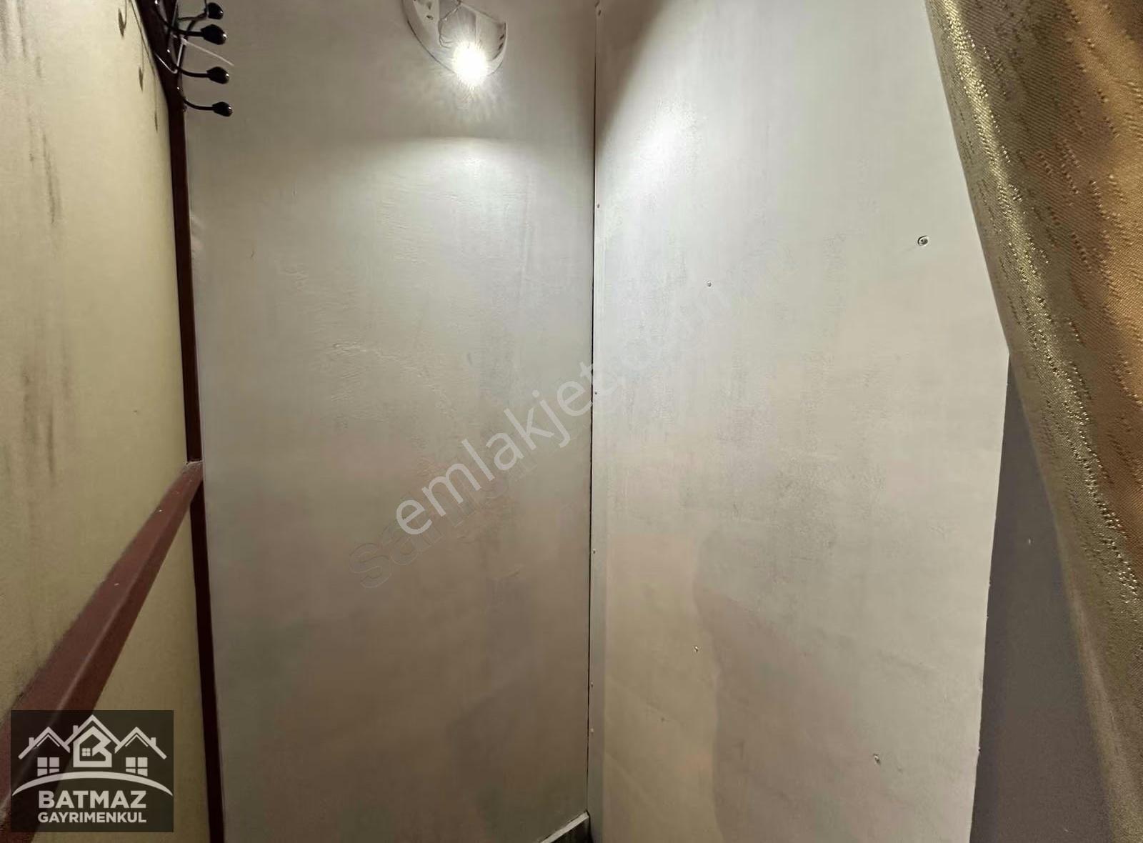 Fıstıklık'ta Hazır Kurulu Düzen - Devren Kiralık Giyim Mağazası - Görsel 11