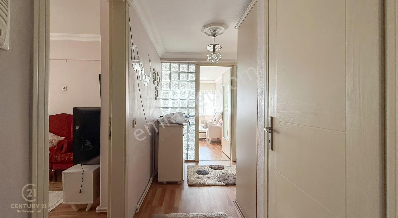 Century21 Bal'dan Eski Bandırma Cd. Üzerinde Daire - Görsel 9