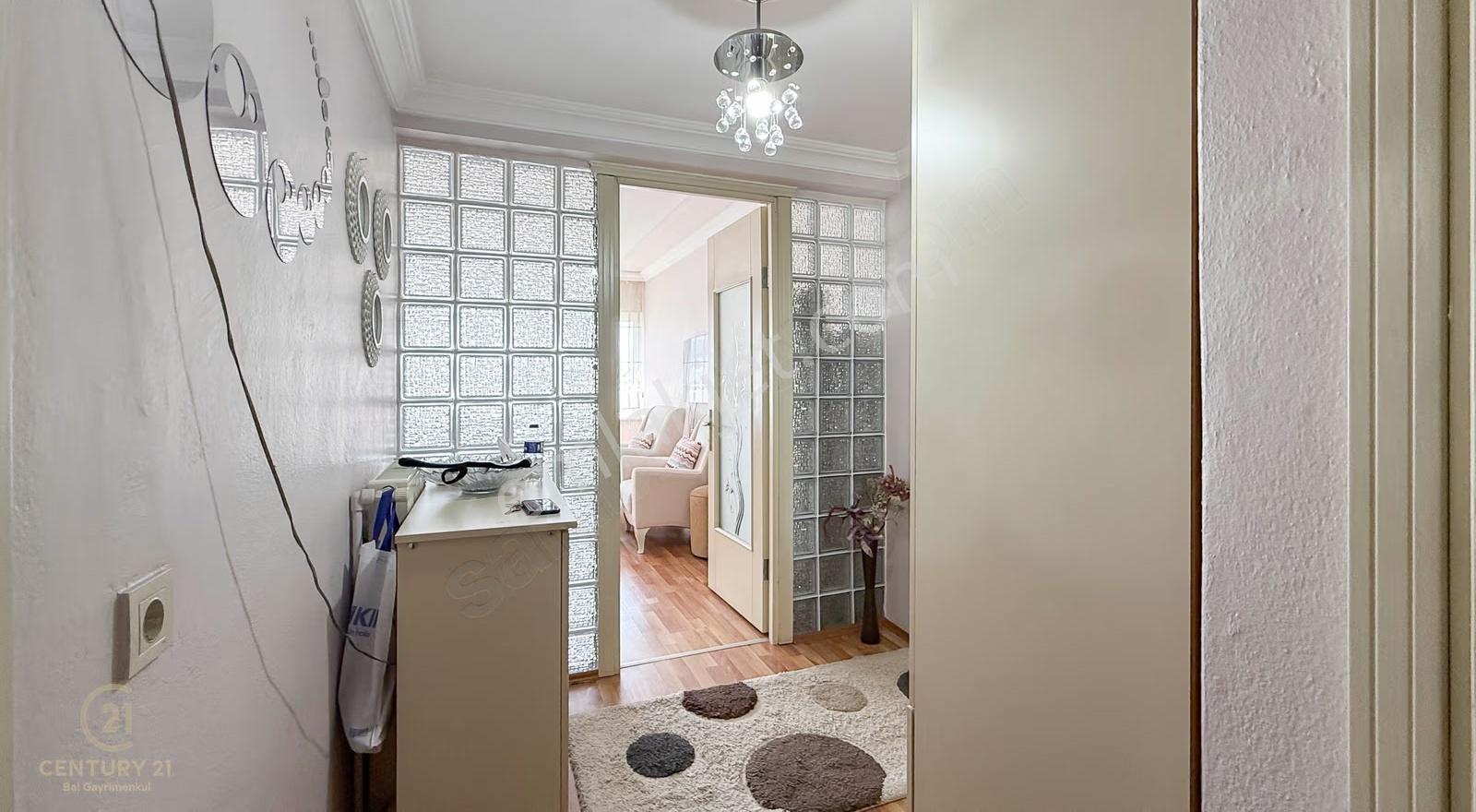 Century21 Bal'dan Eski Bandırma Cd. Üzerinde Daire - Görsel 12