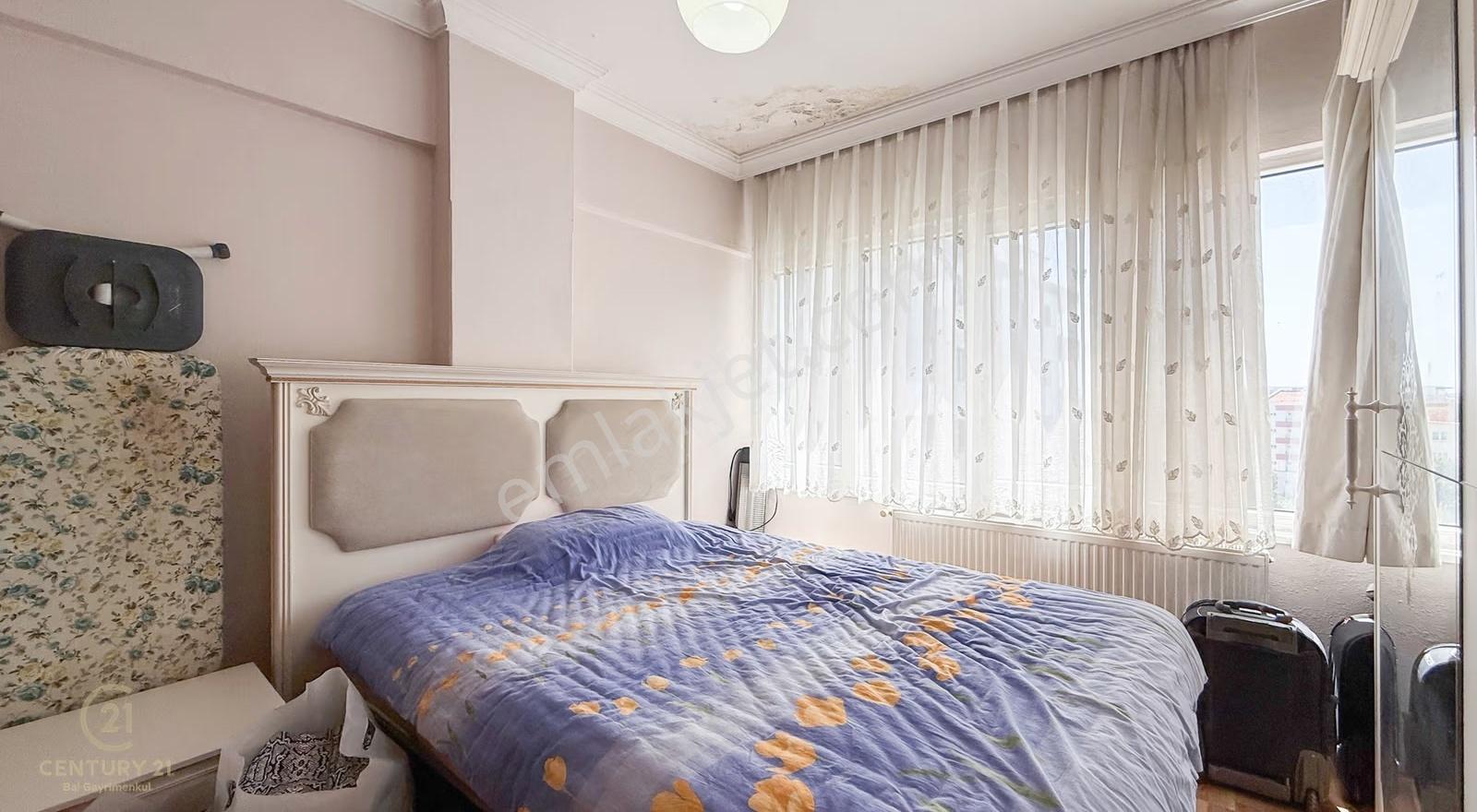 Century21 Bal'dan Eski Bandırma Cd. Üzerinde Daire - Görsel 3