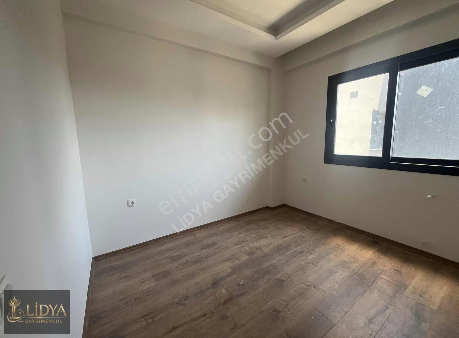 Erdemli Tömük'te 1+1 Havuz Ve Deniz Manzaralı Satılık Yazlık - Görsel 2