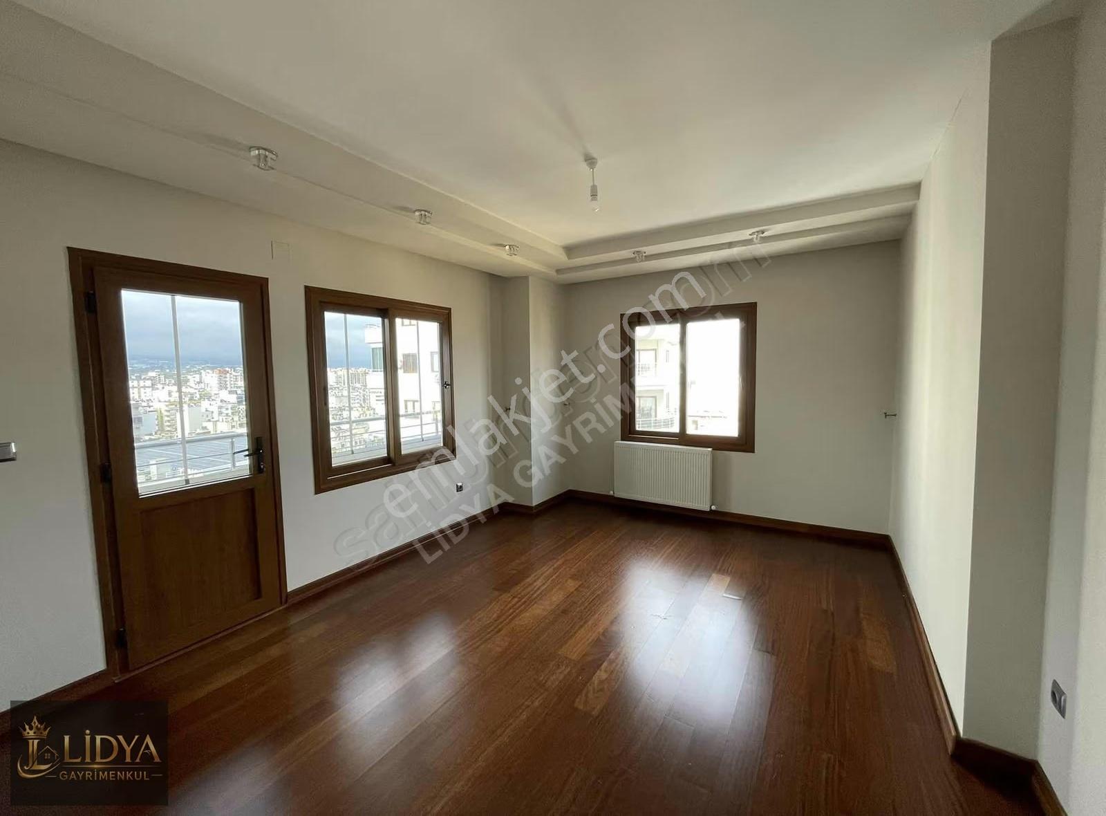 Akdeniz Mah. Merkezi Konum Kiralık 4+1 Ultra Geniş Daire - Görsel 13