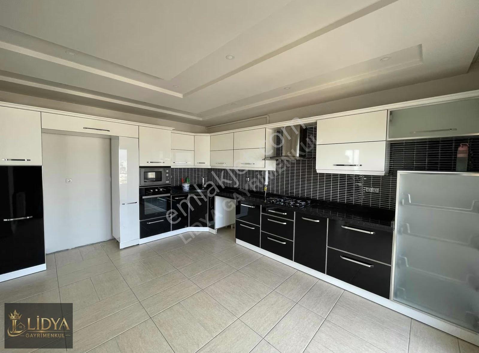 Akdeniz Mah. Merkezi Konum Kiralık 4+1 Ultra Geniş Daire - Görsel 11