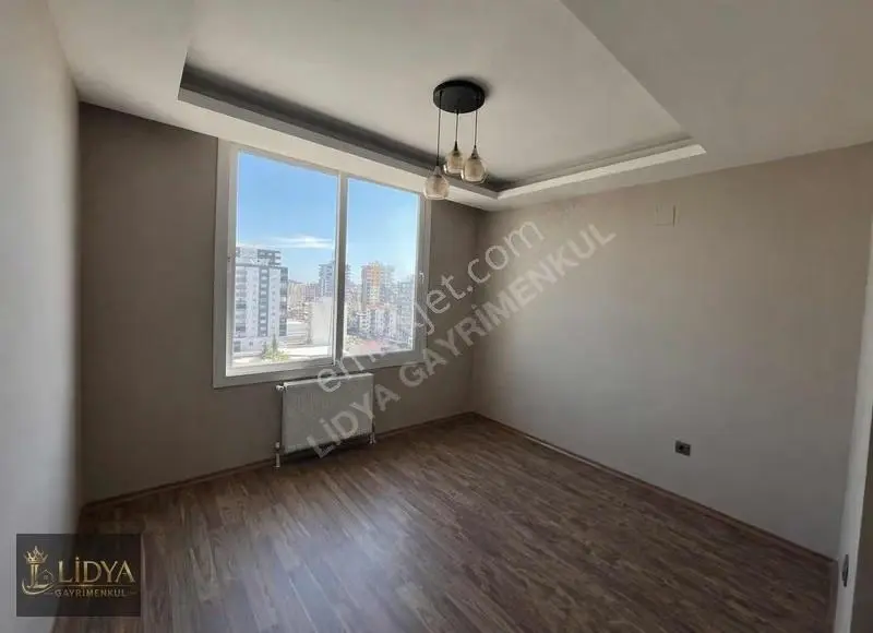 Akdeniz Mah. Merkezi Konum Kiralık 4+1 Ultra Geniş Daire - Görsel 3