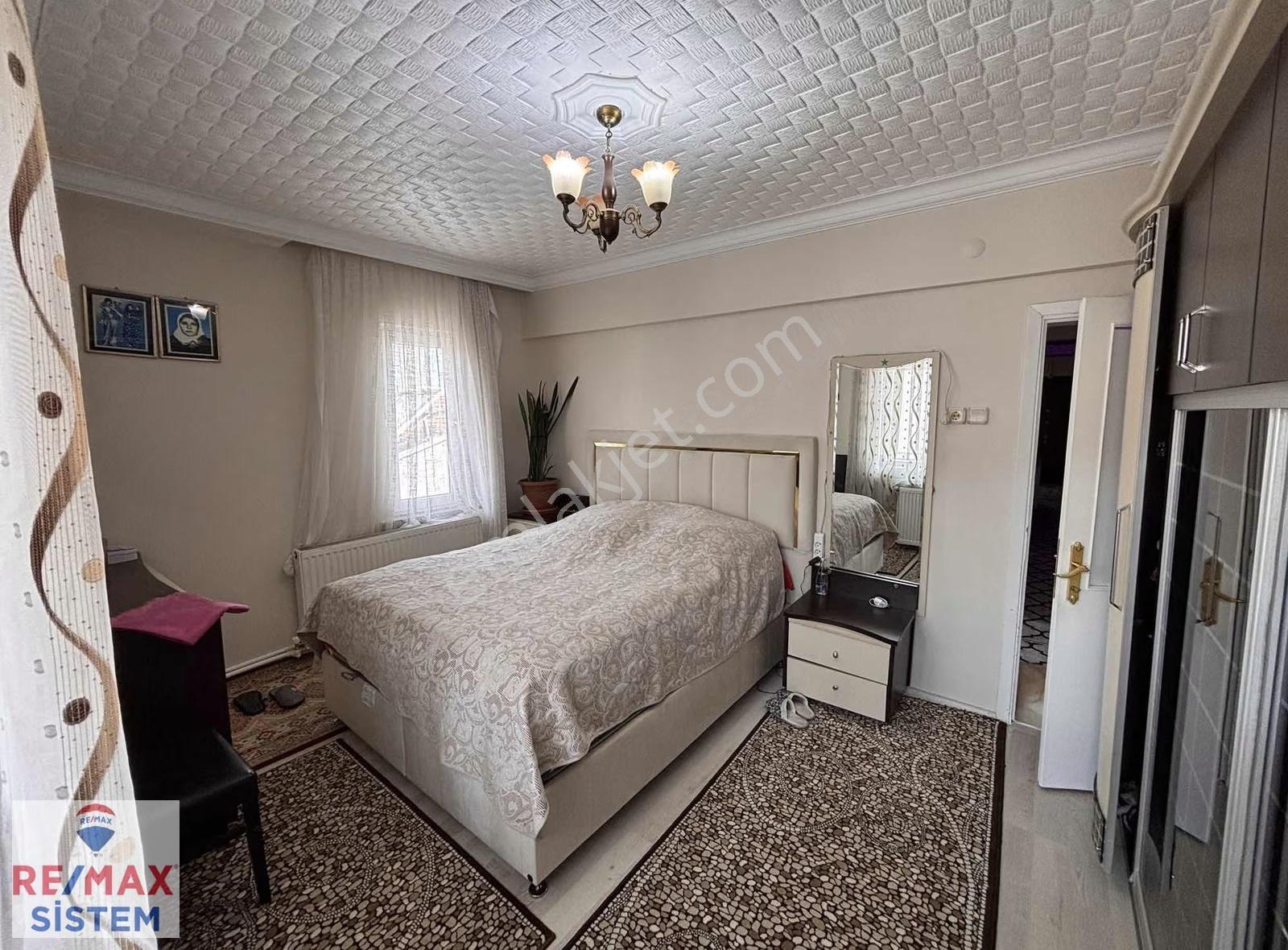 Kocatepe Mah Merkezi Lokasyon Yenilenmiş 2+1 Geniş Satılık Daire - Görsel 23
