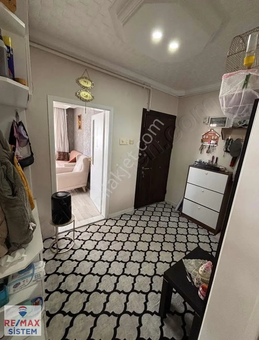 Kocatepe Mah Merkezi Lokasyon Yenilenmiş 2+1 Geniş Satılık Daire - Görsel 3
