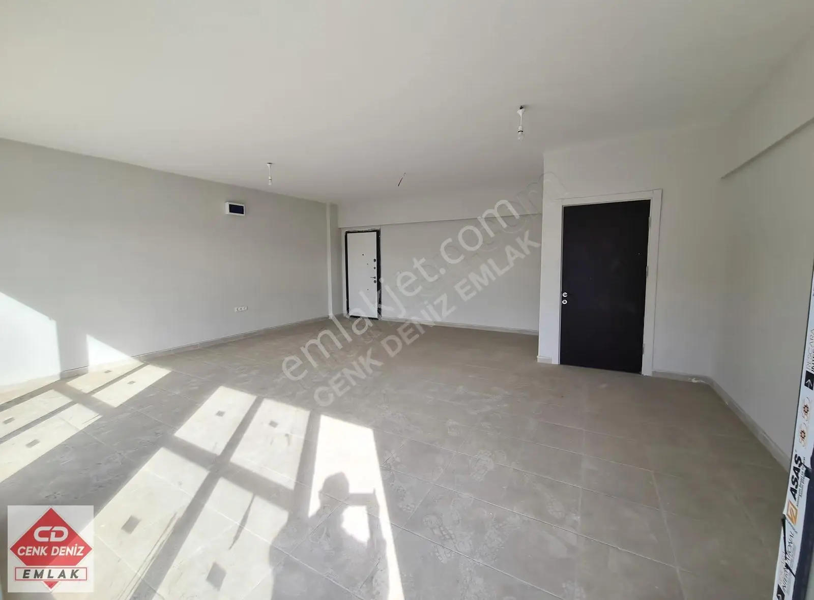 İvedik Osb Anteks Finova-3'de 40m² Açık Teras + Wc + 46 M² Ofis - Görsel 3