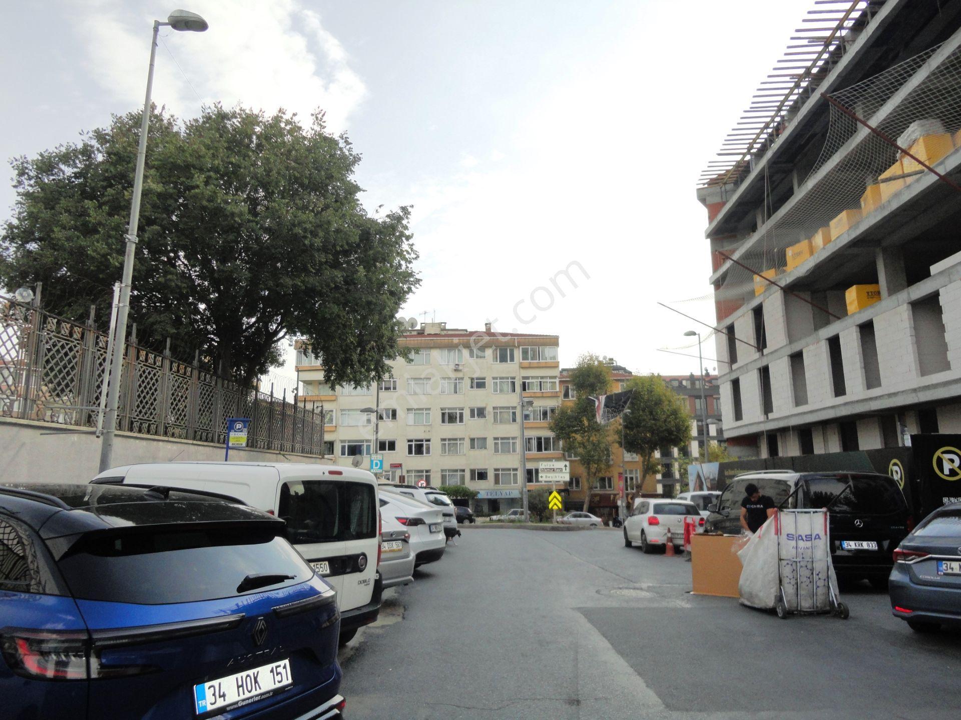 Yıldız Metrosu Yakını 2024 Yapımı İskanlı Otoparklı Satılık 3+1 - Görsel 35