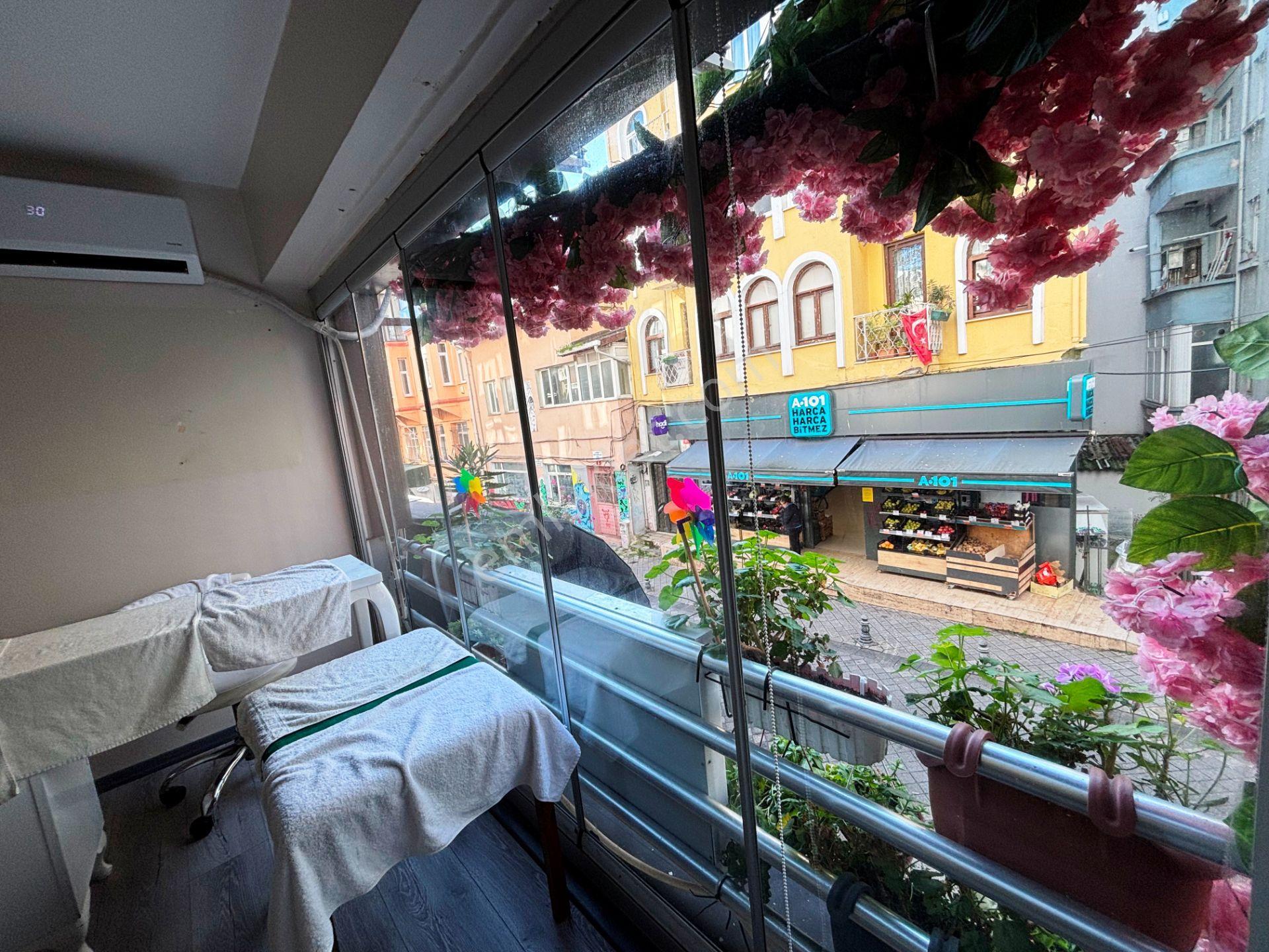 Tramvay Yoluna İlk Binada 70m2 İskanlı Asma Katlı Satılık Dükkan - Görsel 14