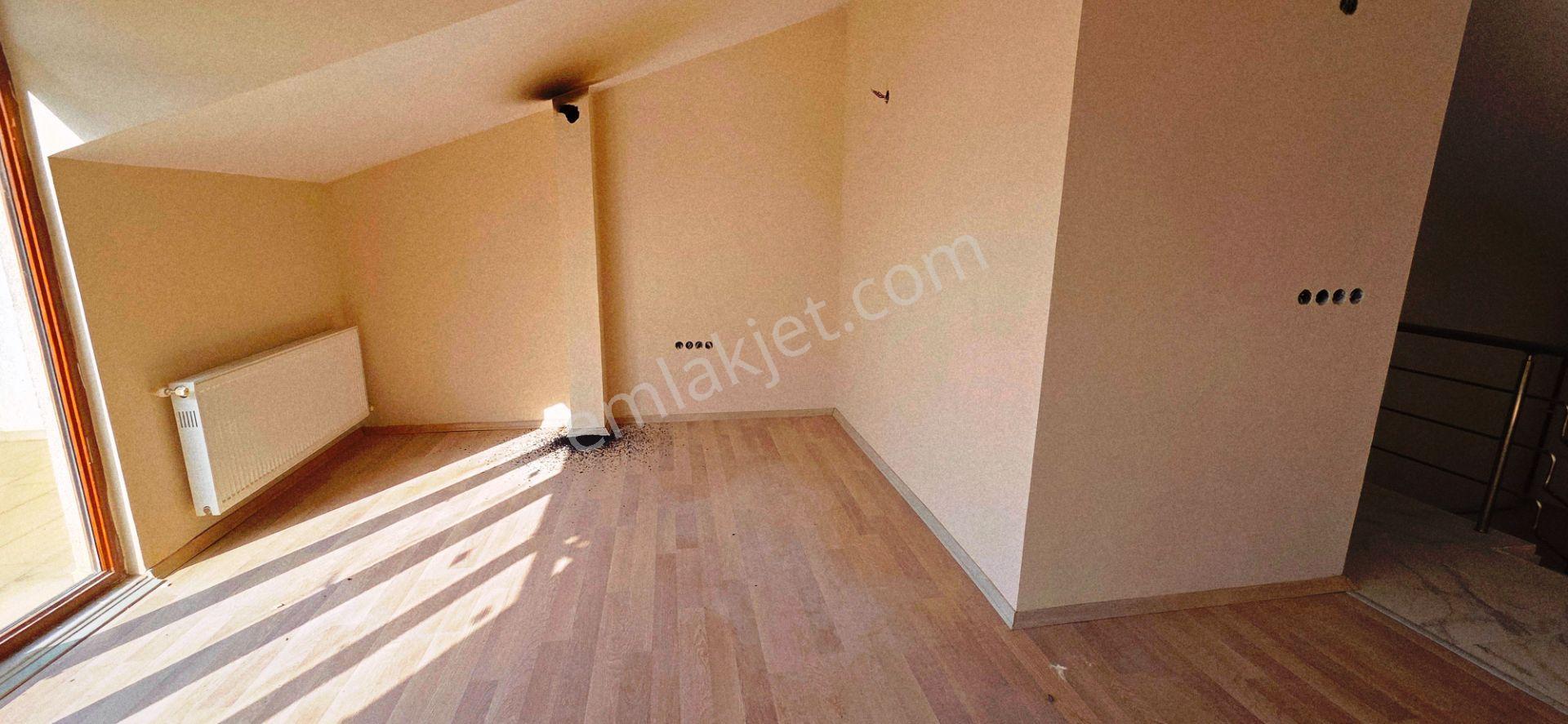 Bayramoğlu 5 Yıllık Sitede 2 Banyo 2 Balkonlu 160m2 Satılık 3+1 - Görsel 7