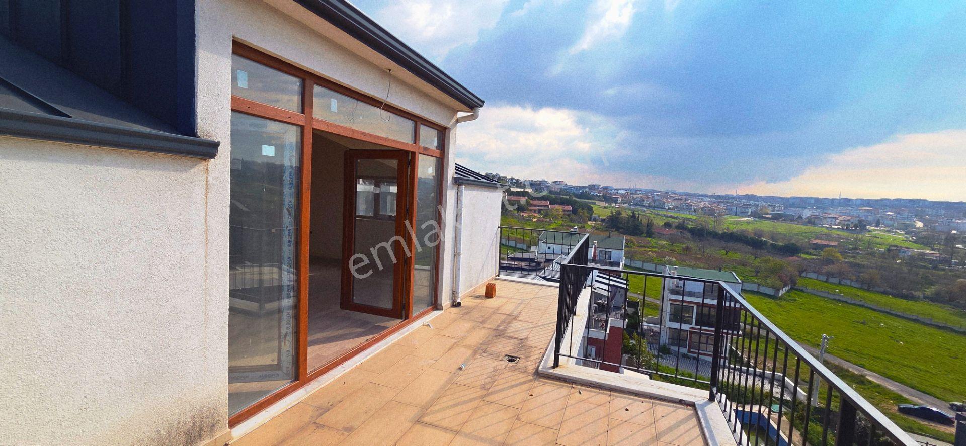 Bayramoğlu 5 Yıllık Sitede 2 Banyo 2 Balkonlu 160m2 Satılık 3+1 - Görsel 15