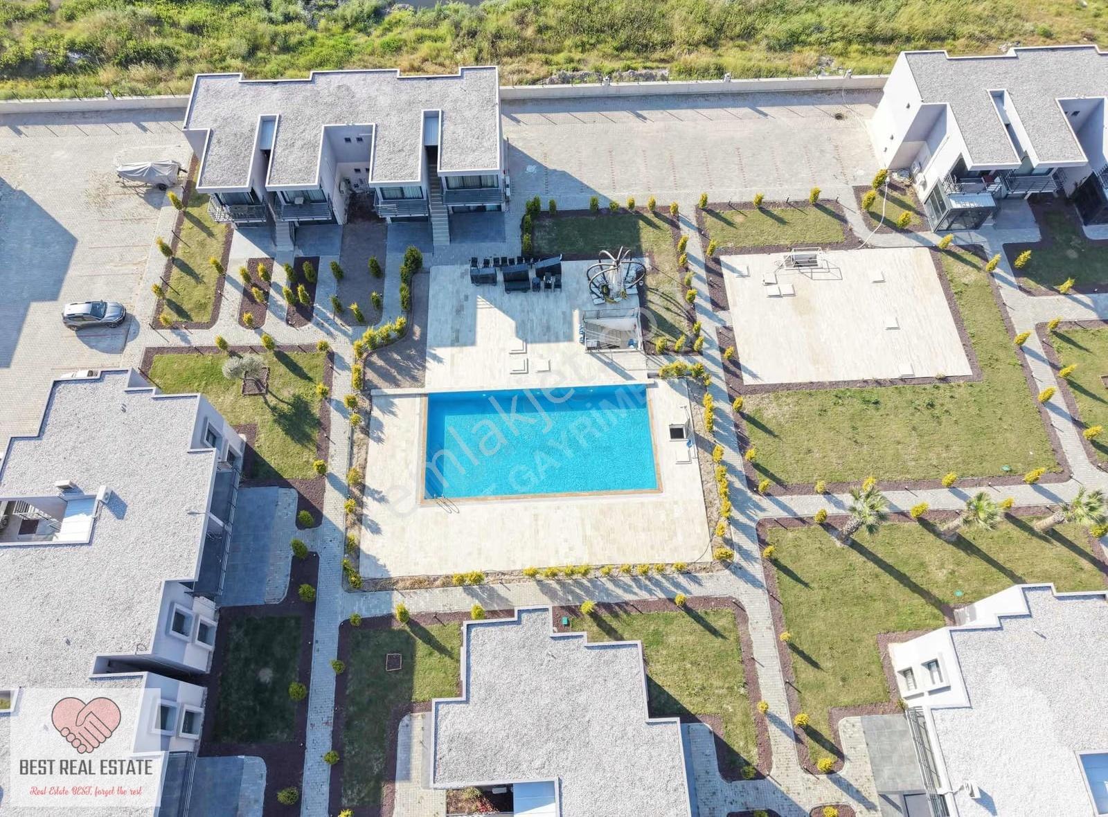 Muğla Milas Bodrum Yolu Üzeri Meşelik Bahçe Katı Satılık 1+1