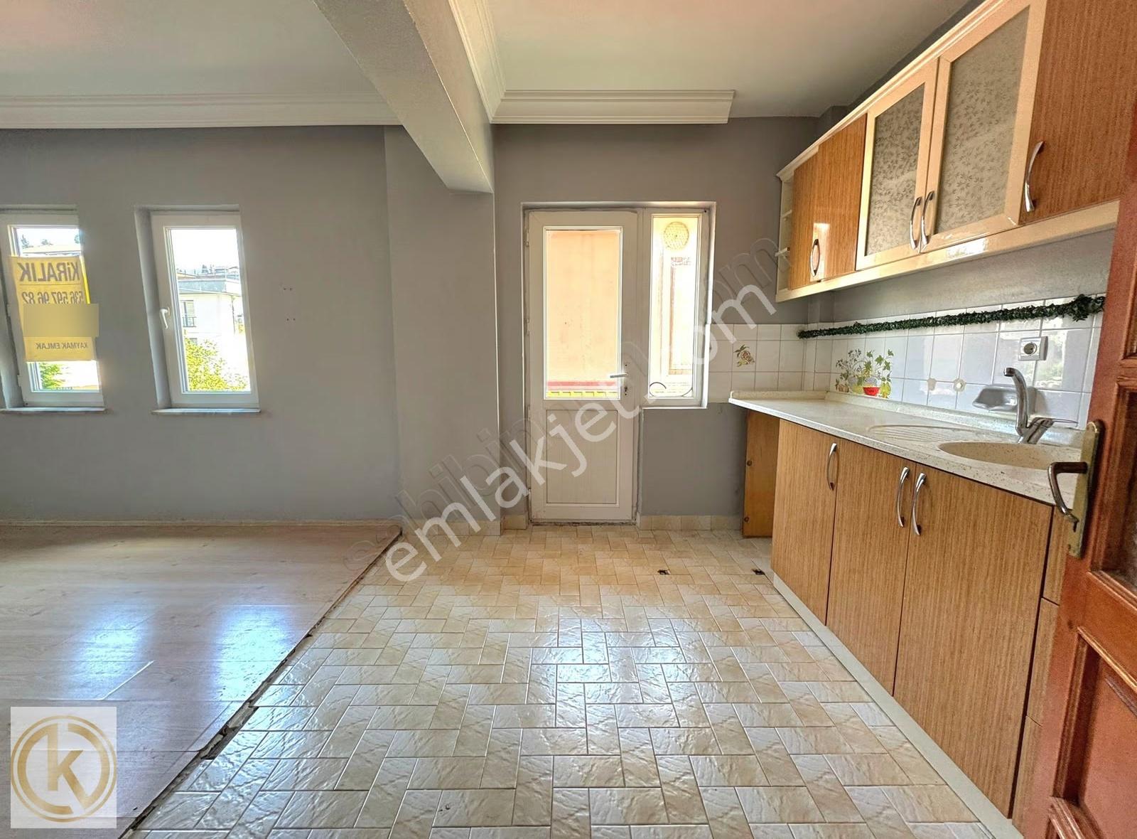 Kaymak Emlaktan Bağlar Mahallesinde Kiralık 4+1 Daire - Görsel 21