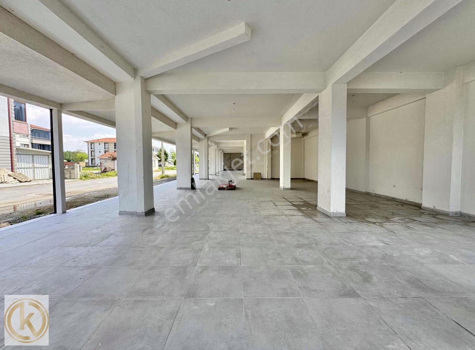 Kaymak Emlaktan Erenler Küpçüler'de 340 M2 Kiralık Dükkan - Görsel 15