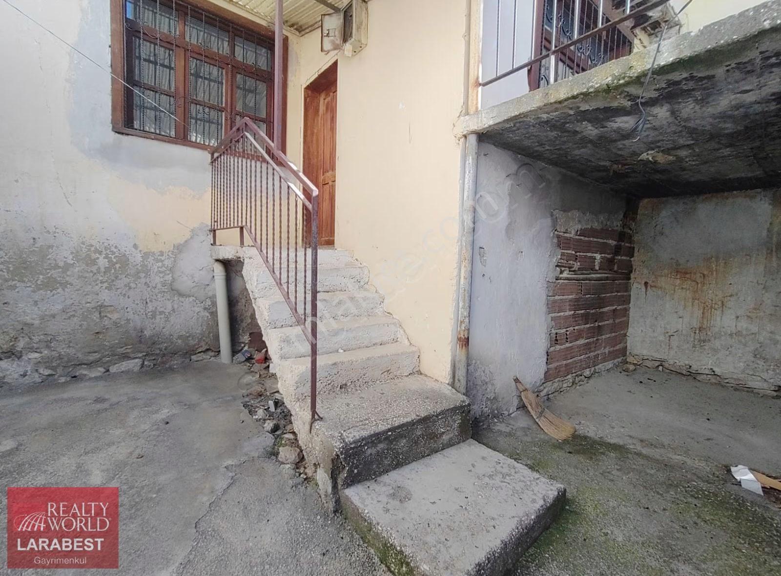 Elmalı Tapu Müdürlüğü Yakınında 6+2 Dükkanlı Depolu 2 Katlı Ev - Görsel 23